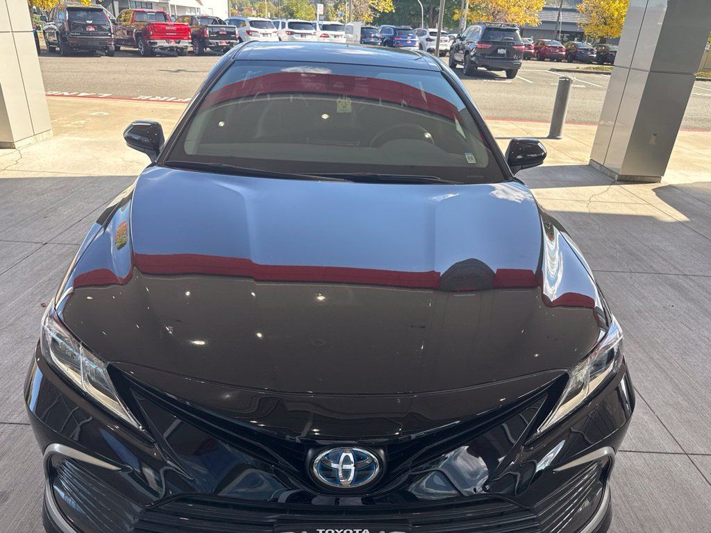 Used 2024 Toyota Camry LE FWD image 2