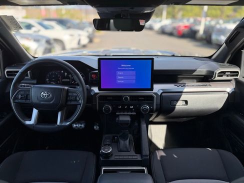 Used 2024 Toyota Tacoma TRD Sport AWD/4WD image 23