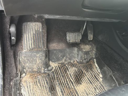 Used 2017 Ford Fusion SE w/ Equipment Group 202A image 13