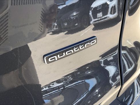 Used 2025 Audi Q5 Premium AWD/4WD image 10
