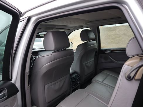 Used 2007 BMW X5 3.0si image 11