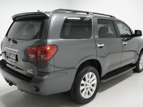 Used 2015 Toyota Sequoia Platinum image 4