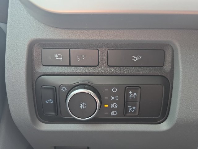Used 2024 Ford F250 XLT w/ Black Appearance Package AWD/4WD image 26