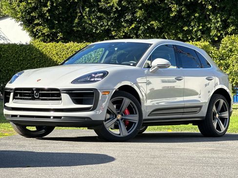 New 2026 Porsche Macan S AWD/4WD image 1