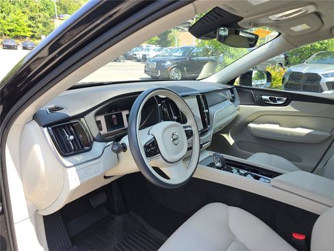 Used 2024 Volvo XC60 B5 Plus AWD/4WD image 22