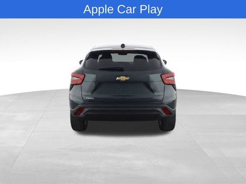 Used 2025 Chevrolet Trax LS w/ LS Convenience Package FWD image 7