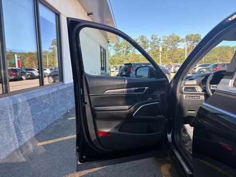 Used 2020 Kia Telluride SX w/ SX Prestige Package image 29