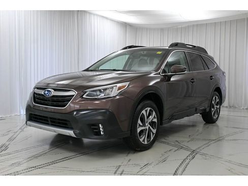 Used 2020 Subaru Outback Limited image 4