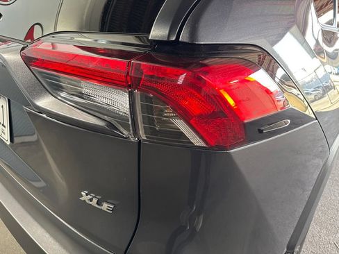 Used 2025 Toyota RAV4 XLE FWD image 18