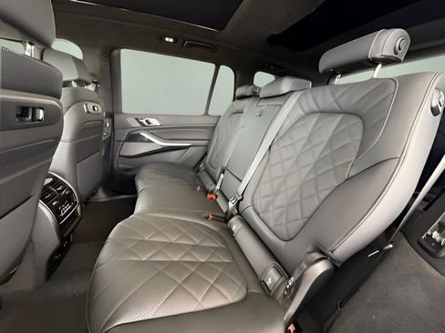 Used 2026 BMW X7 xDrive40i w/ M Sport Package image 27