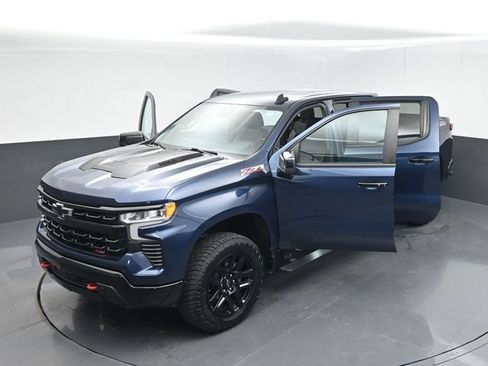 Used 2022 Chevrolet Silverado 1500 LT Trail Boss w/ Convenience Package II AWD/4WD image 58
