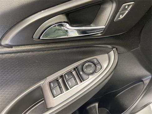 Used 2024 Chevrolet Malibu LT image 22