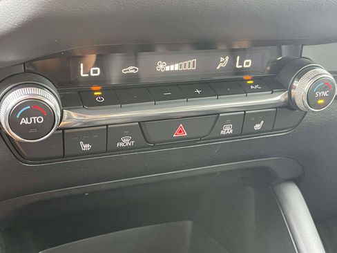 Used 2023 MAZDA MAZDA3 s FWD image 28