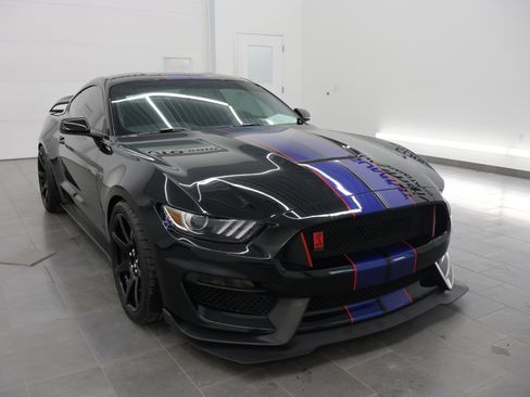 Used 2016 Ford Mustang Shelby GT350R w/ GT350R Equipment Group 920A image 2