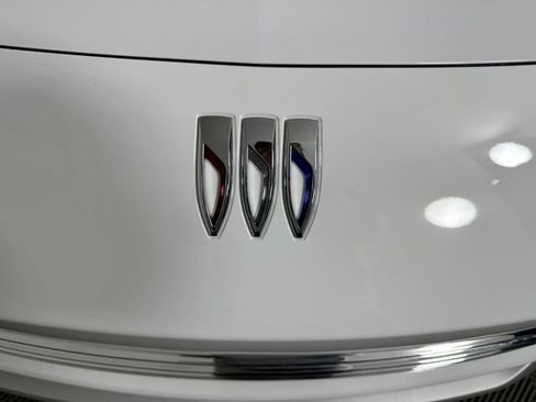 Used 2026 Buick Envista Preferred image 9
