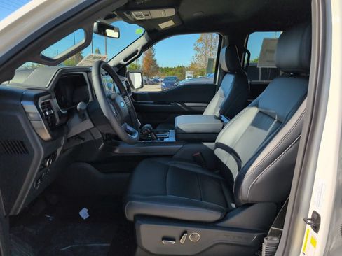 Used 2025 Ford F150 Lariat w/ Equipment Group 502A High AWD/4WD image 4