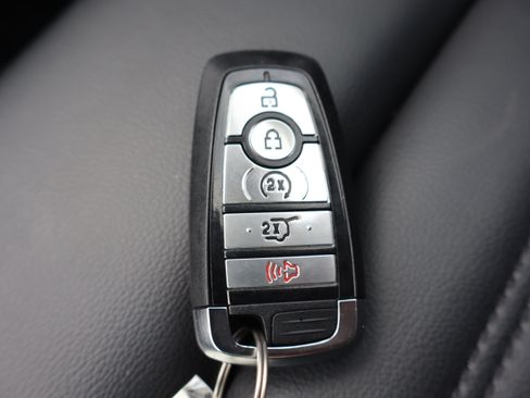 Used 2023 Ford Edge SEL w/ Convenience Package AWD/4WD image 31