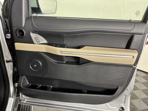 Used 2024 Ford Expedition Max Limited image 42