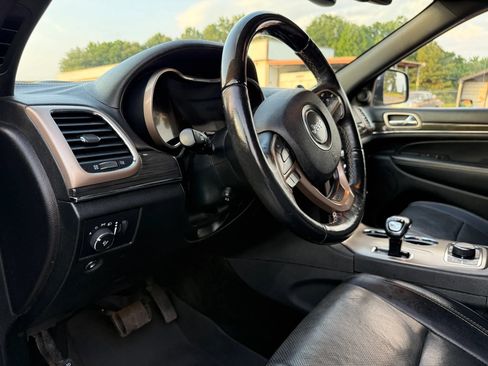 Used 2015 Jeep Grand Cherokee Overland AWD/4WD image 17