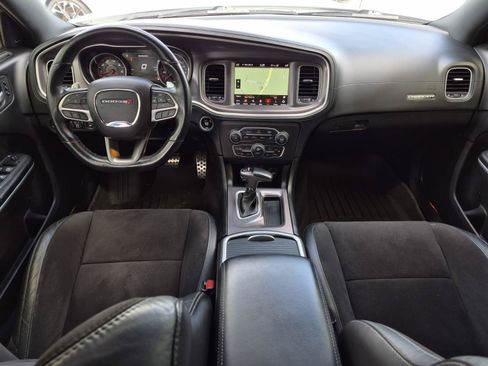 Used 2022 Dodge Charger R/T w/ Plus Group RWD image 18