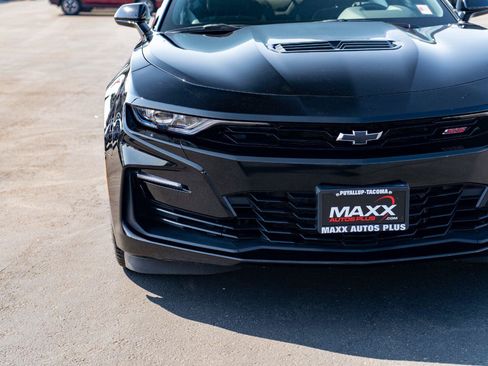 Used 2023 Chevrolet Camaro SS RWD image 5