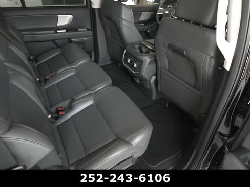 Used 2025 Ford Expedition Max Active AWD/4WD image 48