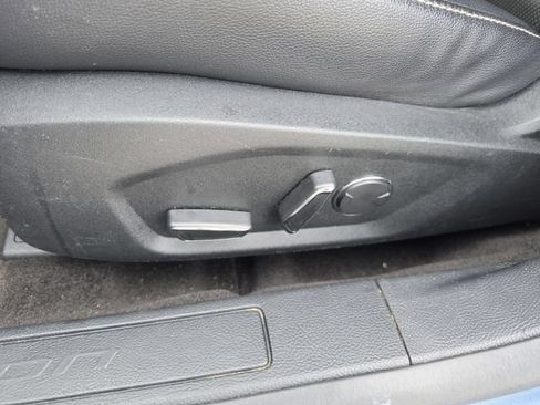 Used 2018 Ford Fusion SE w/ Equipment Group 201A FWD image 22