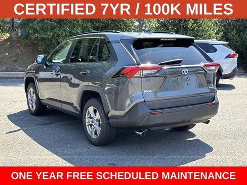 Used 2022 Toyota RAV4 LE AWD/4WD image 4