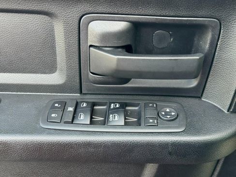 Used 2018 RAM 1500 Express image 24