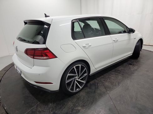 Used 2018 Volkswagen Golf R 4-Door image 9