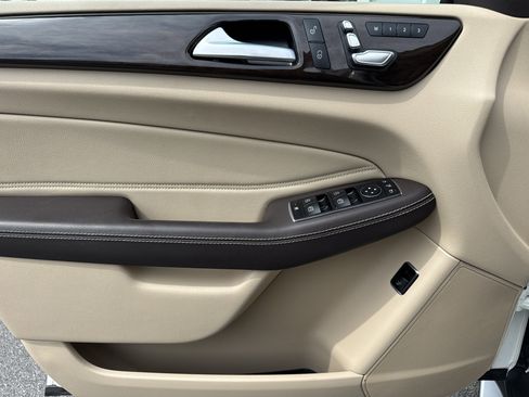 Used 2018 Mercedes-Benz GLE 350 image 15