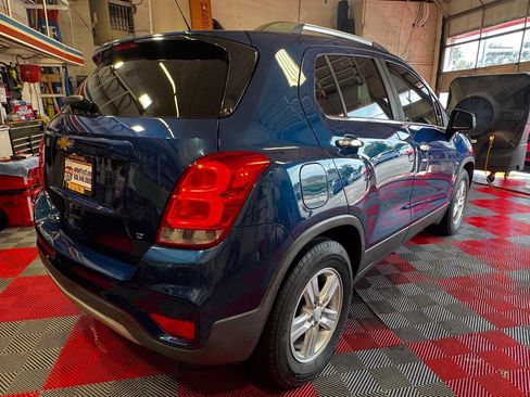 Used 2020 Chevrolet Trax LT w/ LT Convenience Package FWD image 7