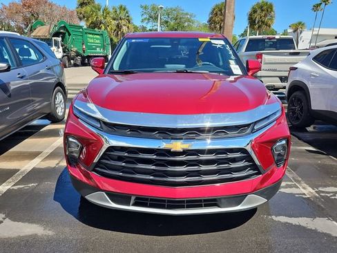 Used 2023 Chevrolet Blazer LT image 2