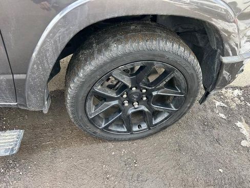 Used 2021 RAM 1500 Laramie image 33