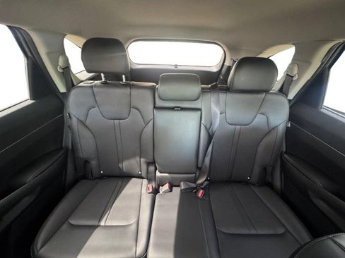Used 2025 Kia Sorento S AWD/4WD image 17