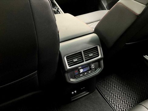 New 2025 Volkswagen Atlas Peak Edition SE image 16