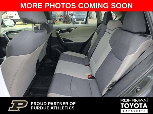 Used 2022 Toyota RAV4 XLE w/ Convenience Package AWD/4WD image 8