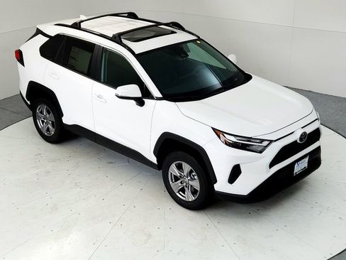 Certified 2023 Toyota RAV4 XLE w/ Convenience Package AWD/4WD image 13