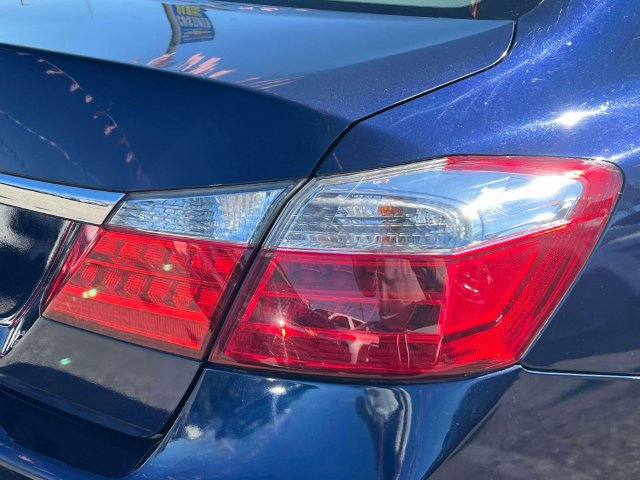 Used 2015 Honda Accord EX-L image 6