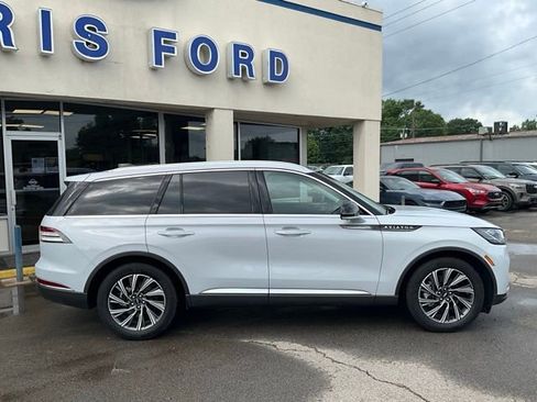 Used 2025 Lincoln Aviator 2WD w/ Equipment Group 101A image 2