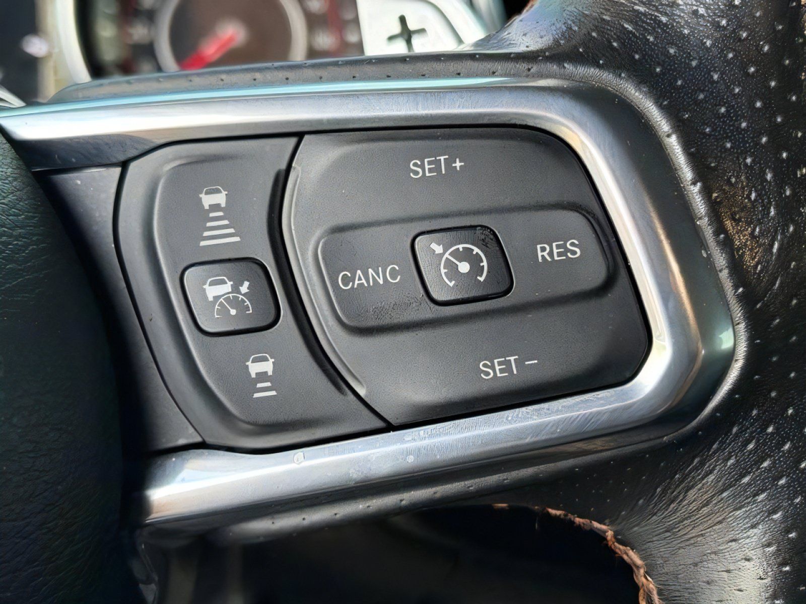 Used 2022 Jeep Wrangler Unlimited Rubicon w/ Trailer Tow Package AWD/4WD image 23