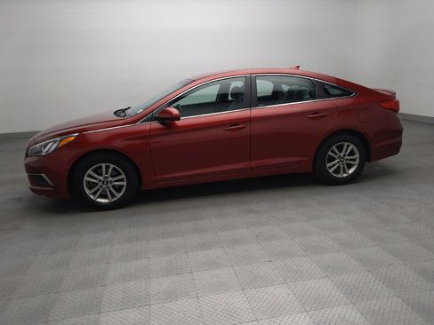 Used 2016 Hyundai Sonata SE FWD image 2