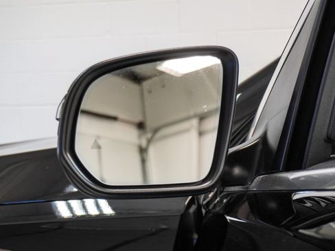 Used 2025 Mercedes-Benz GLE 450e 4MATIC image 45