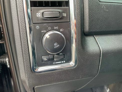 Used 2017 RAM 1500 Laramie w/ Cold Weather Group AWD/4WD image 18