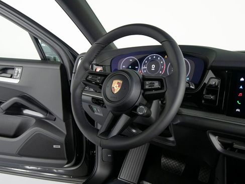 New 2026 Porsche Cayenne image 31