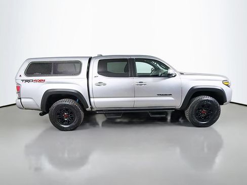 Used 2023 Toyota Tacoma TRD Off-Road w/ TRD Premium Off Road Package AWD/4WD image 5