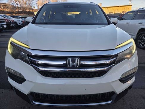 Used 2018 Honda Pilot Elite image 2