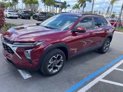 Used 2025 Chevrolet Trax LT