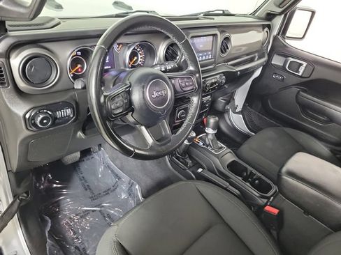 Used 2022 Jeep Wrangler Unlimited Sport AWD/4WD image 18