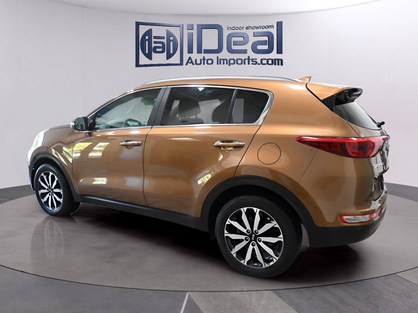 Used 2018 Kia Sportage EX AWD/4WD image 3